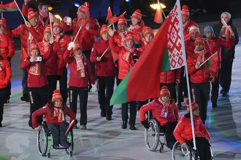 видеообращение молодых людей, посещающих отделение обеспечения дневного пребывания для инвалидов Центра в связи с отстранением белорусских паралимпийцев от международных соревнований