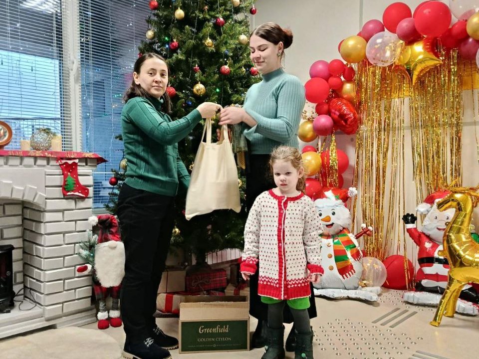 новогодние подарки в рамках акции "Наши дети"