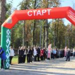 Около 200 пожилых граждан приняли участие в марафоне по скандинавской ходьбе в Дзержинске